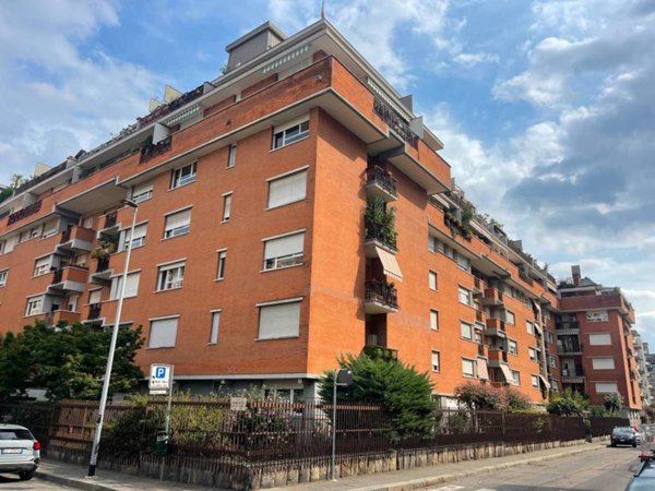 appartamento in vendita a Torino in zona San Salvario