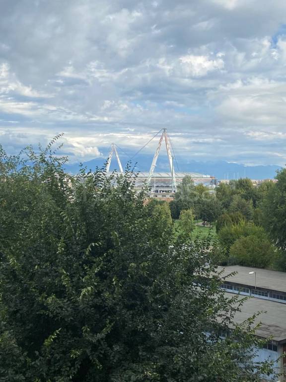 appartamento in vendita a Torino in zona Vallette