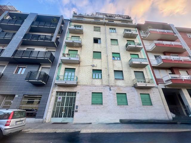 appartamento in vendita a Torino in zona Santa Rita