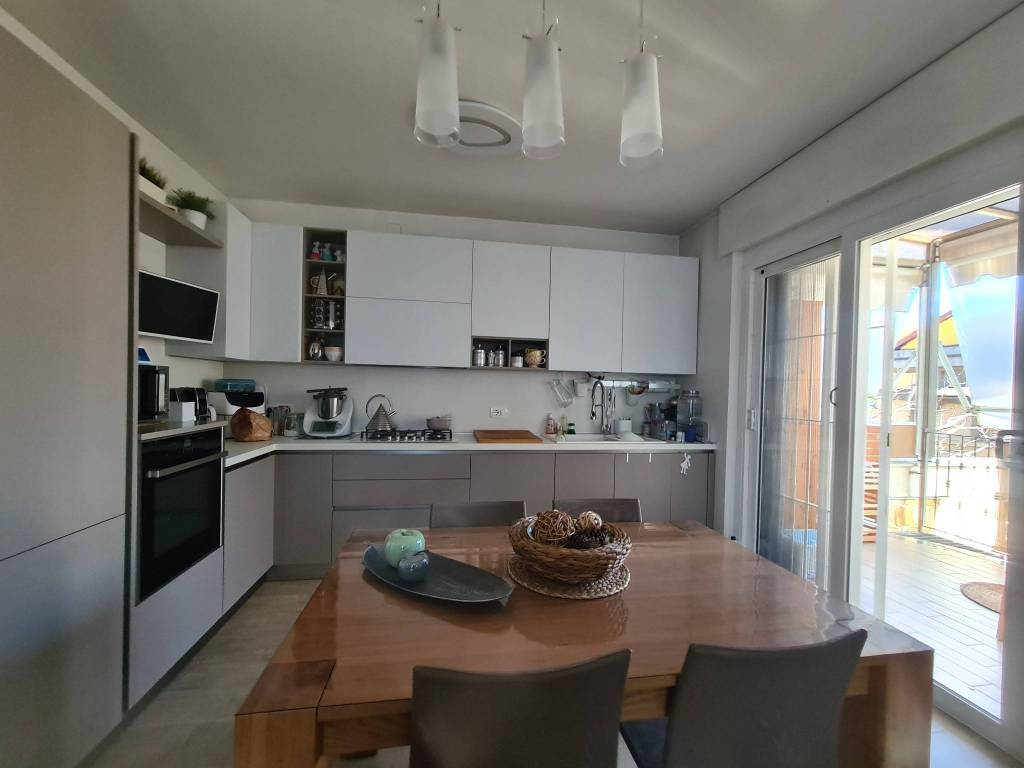 casa indipendente in vendita a Torino in zona Lucento