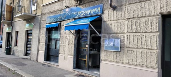 negozio in vendita a Torino in zona Madonna di Campagna