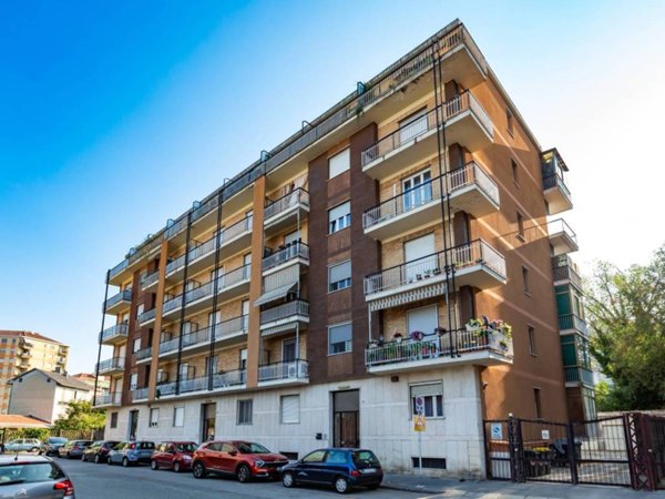 appartamento in vendita a Torino in zona Parella