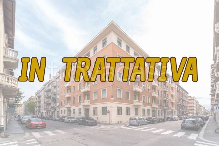 appartamento in vendita a Torino in zona Cit Turin