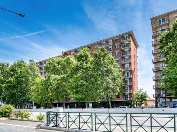 appartamento in vendita a Torino in zona Borgata Vittoria