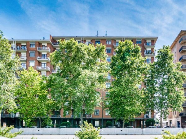 appartamento in vendita a Torino in zona Borgata Vittoria