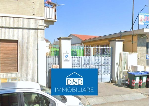 negozio in vendita a Torino in zona Madonna di Campagna