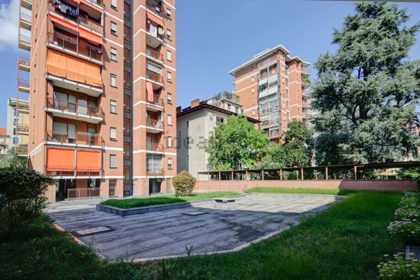 appartamento in vendita a Torino in zona Pozzo Strada