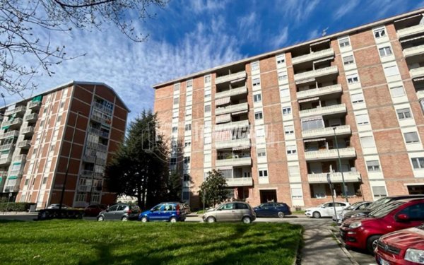 appartamento in vendita a Torino in zona Mirafiori Sud