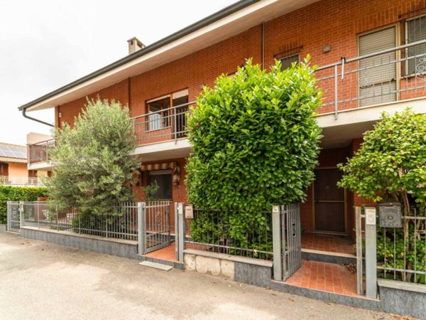 appartamento in vendita a Torino in zona Barca