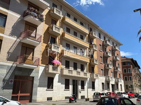 appartamento in vendita a Torino in zona Parella