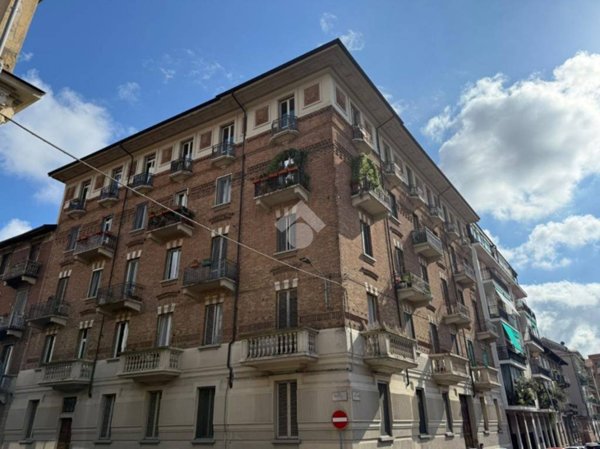 appartamento in vendita a Torino in zona Aurora