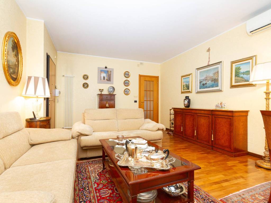appartamento in vendita a Torino in zona Borgo San Paolo