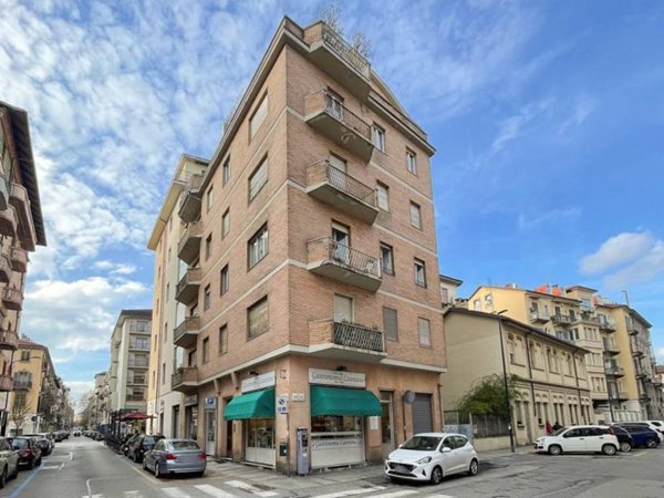 appartamento in vendita a Torino in zona Crocetta