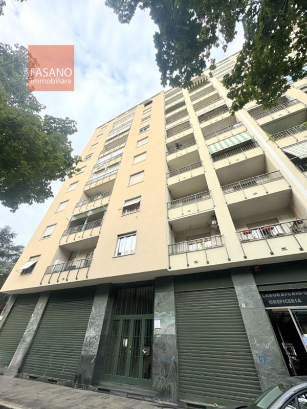 appartamento in vendita a Torino in zona Lingotto