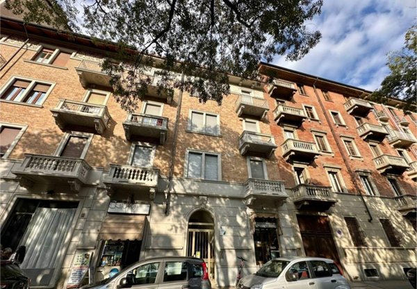 appartamento in vendita a Torino in zona Cenisia
