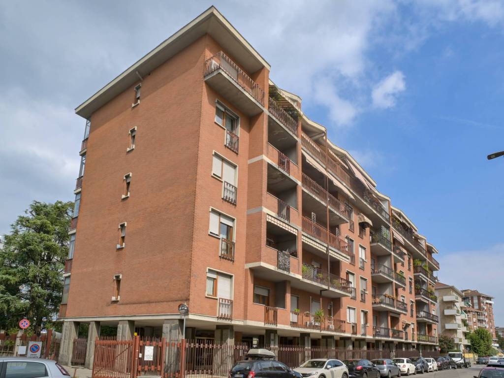 appartamento in vendita a Torino in zona Pozzo Strada