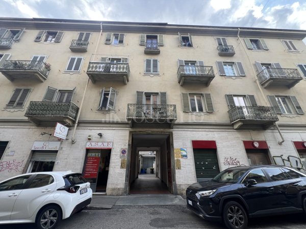 appartamento in vendita a Torino in zona Cit Turin
