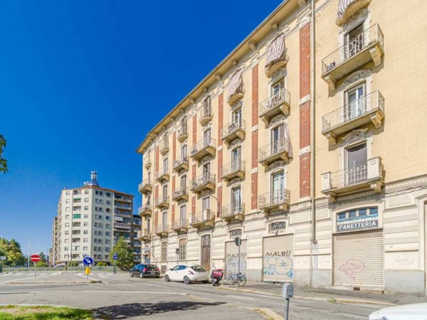 appartamento in vendita a Torino in zona Aurora