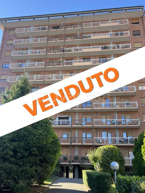 appartamento in vendita a Torino in zona Lucento