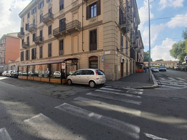 negozio in vendita a Torino in zona Rebaudengo