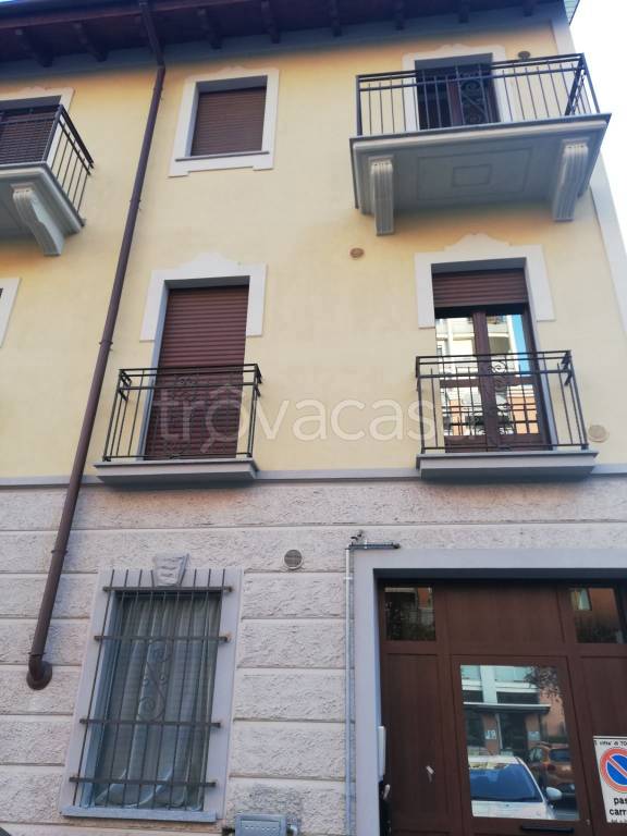 appartamento in vendita a Torino in zona Lingotto