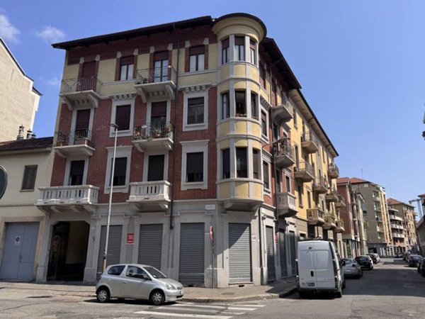 appartamento in vendita a Torino in zona Aurora