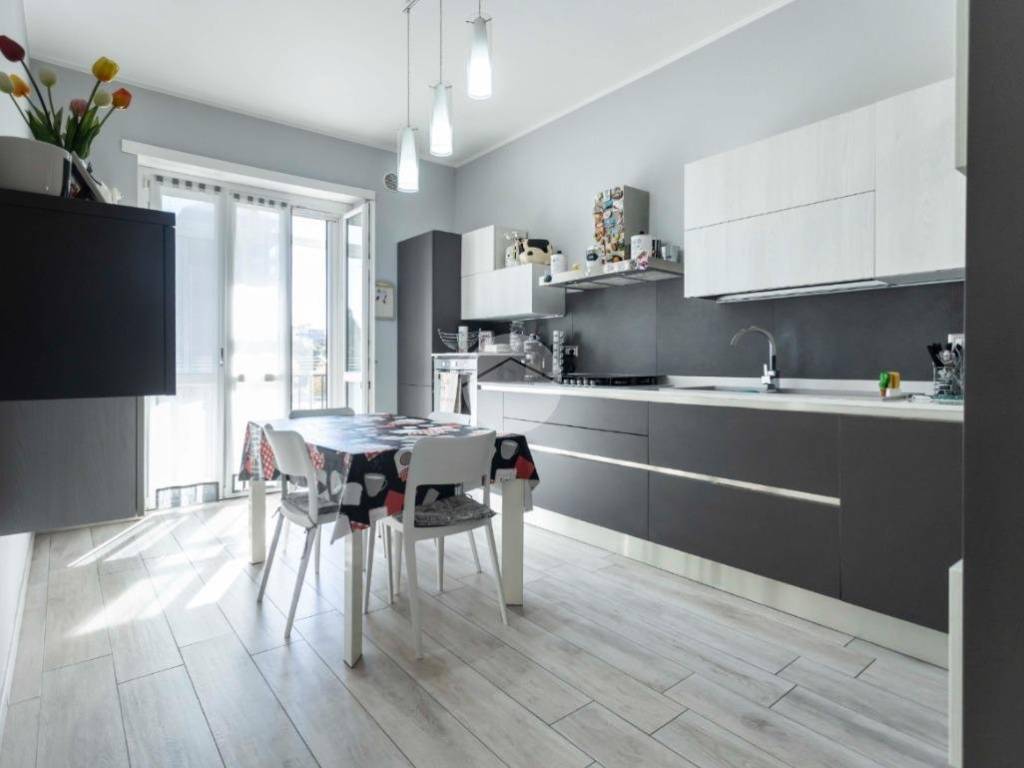 appartamento in vendita a Torino in zona Borgata Vittoria