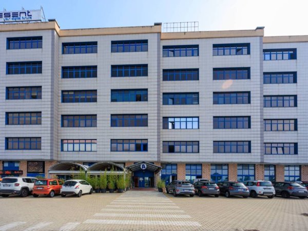 ufficio in vendita a Torino in zona Falchera