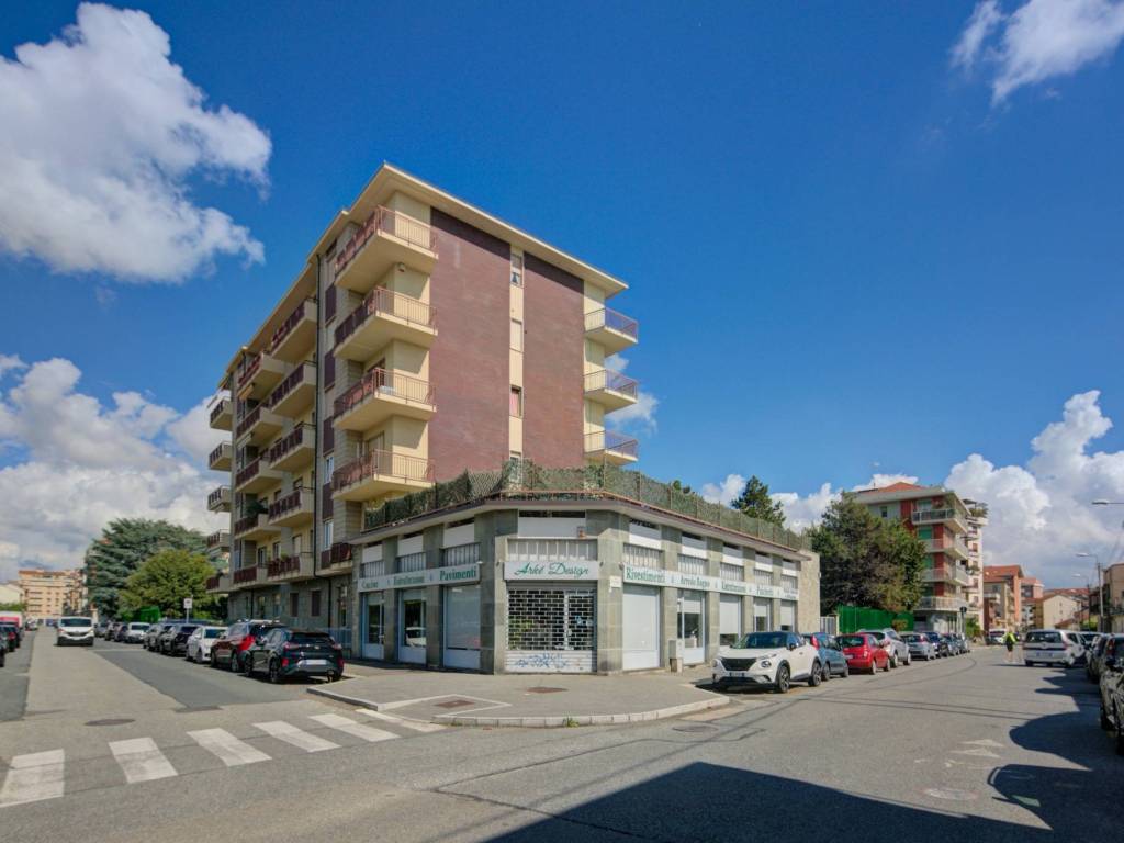 appartamento in vendita a Torino in zona Pozzo Strada