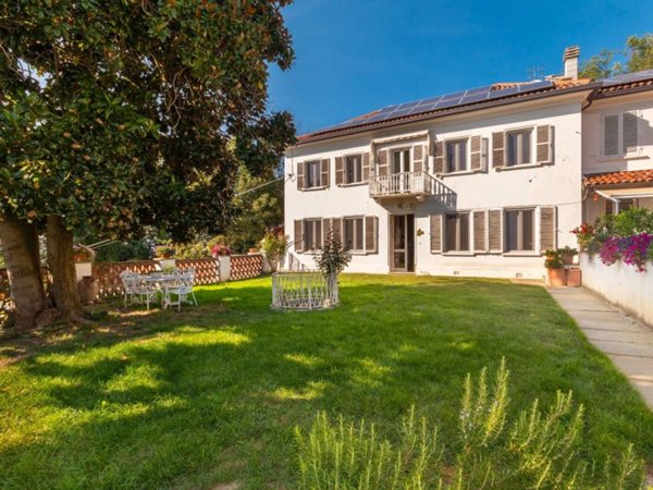 casa indipendente in vendita a Torino in zona Cavoretto