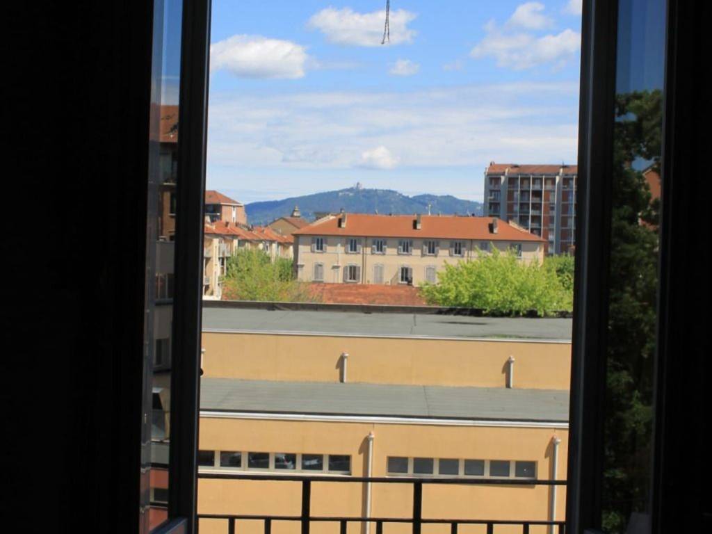 appartamento in vendita a Torino in zona Pozzo Strada