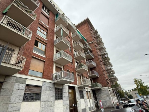 appartamento in vendita a Torino in zona Regio Parco