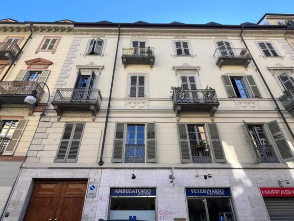 locale commerciale in vendita a Torino