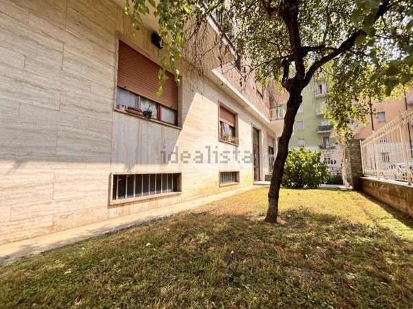 appartamento in vendita a Torino in zona Borgata Vittoria