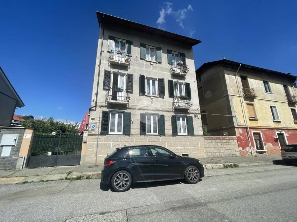 casa indipendente in vendita a Torino in zona Barca