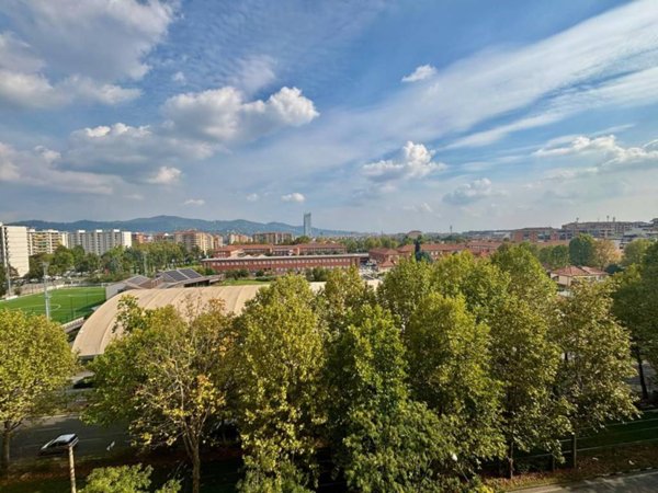 appartamento in vendita a Torino in zona Mirafiori Nord