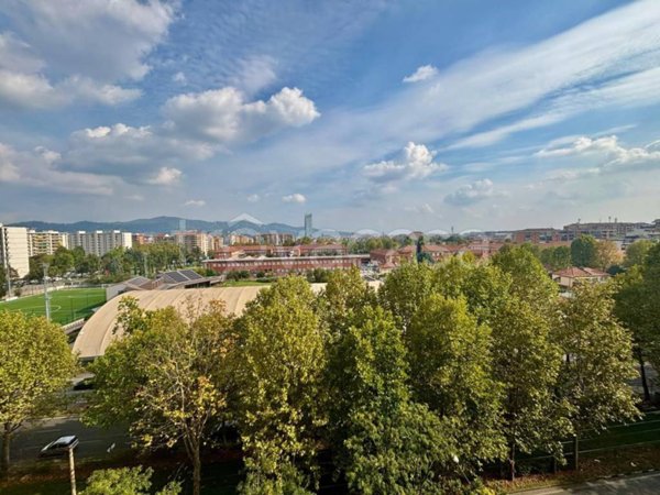 appartamento in vendita a Torino in zona Mirafiori Nord