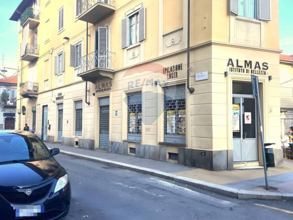 negozio in vendita a Torino in zona Barriera di Milano