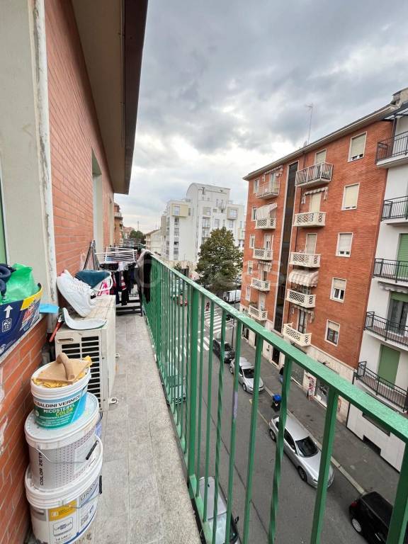 appartamento in vendita a Torino in zona Parella