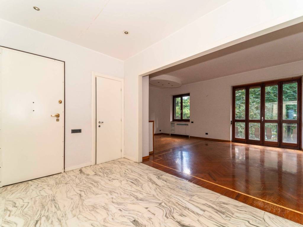 appartamento in vendita a Torino in zona Borgo Po