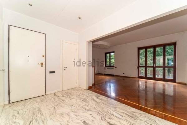 appartamento in vendita a Torino in zona Borgo Po