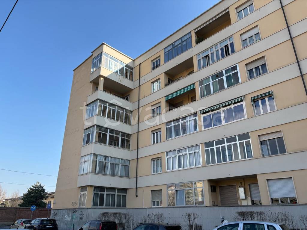appartamento in vendita a Torino in zona Santa Rita