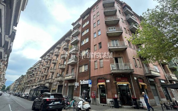 appartamento in vendita a Torino in zona Crocetta