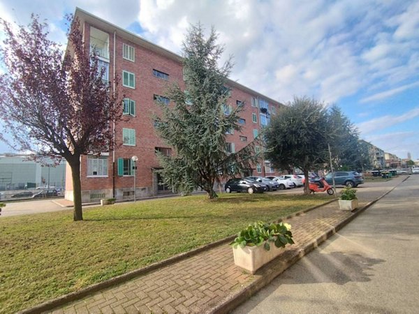 appartamento in vendita a Torino in zona Lingotto