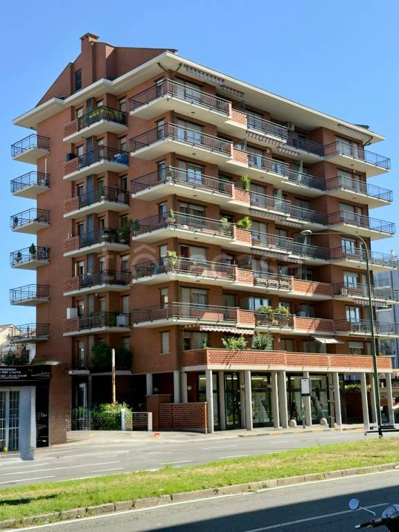 appartamento in vendita a Torino in zona Parella