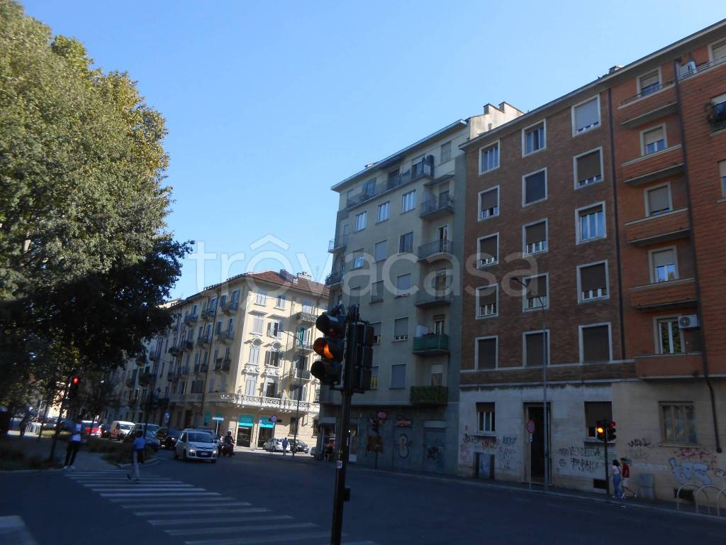 appartamento in vendita a Torino in zona Aurora