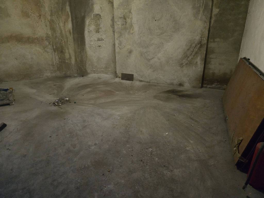 locale di sgombero in vendita a Torino in zona Crocetta