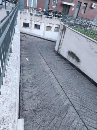 negozio in vendita a Torino in zona Mirafiori Sud