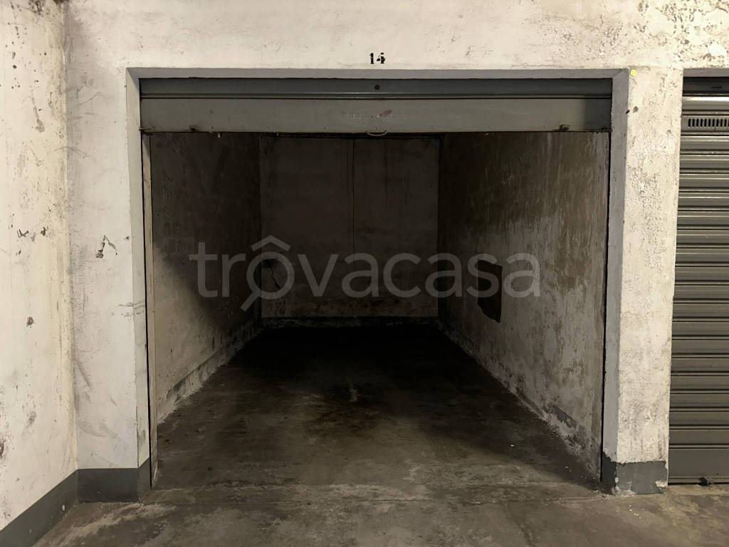 locale di sgombero in vendita a Torino in zona San Salvario