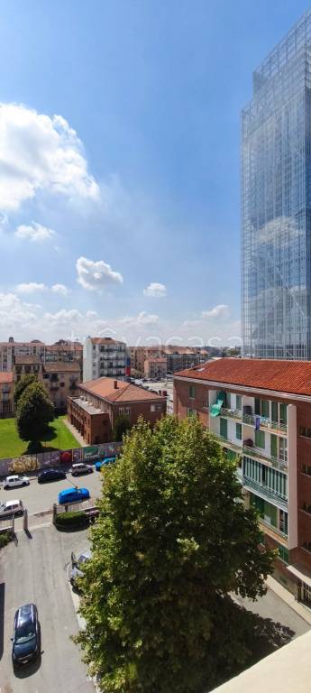 appartamento in vendita a Torino in zona Millefonti